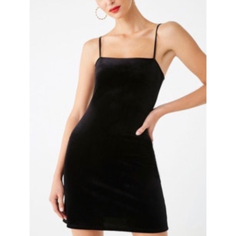 Forever 21 black crushed velvet dress M